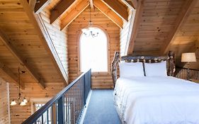 Coblentz Country Lodge By Amish Country Lodging